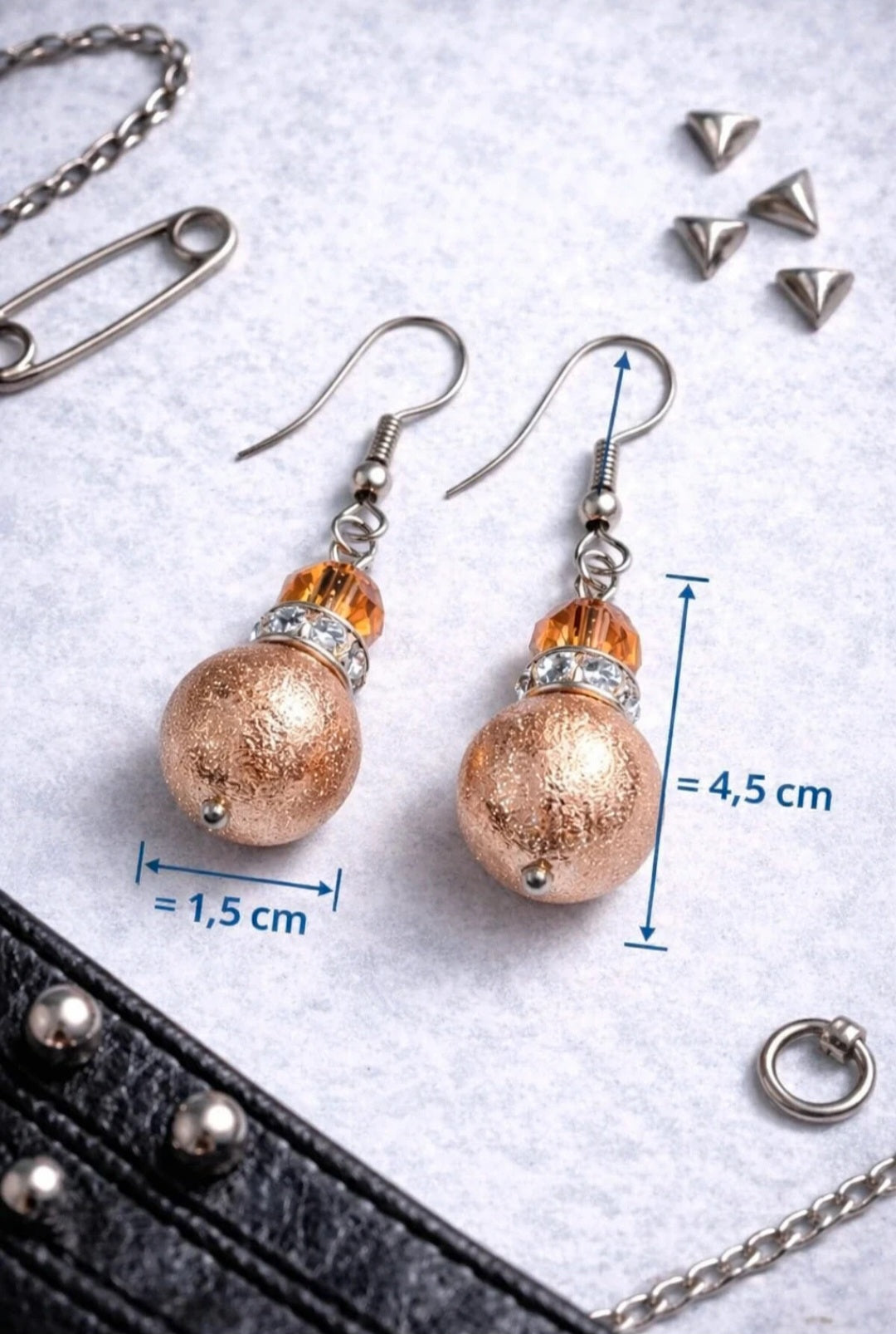 Orecchini Donna a Sfera con Strass – Eleganti, Moderni e Luminosi