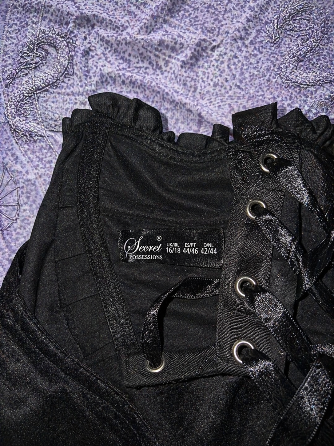 Corsetto Nero Satinato Secret Possessions – Bustier Gothic con Allacciatura Frontale