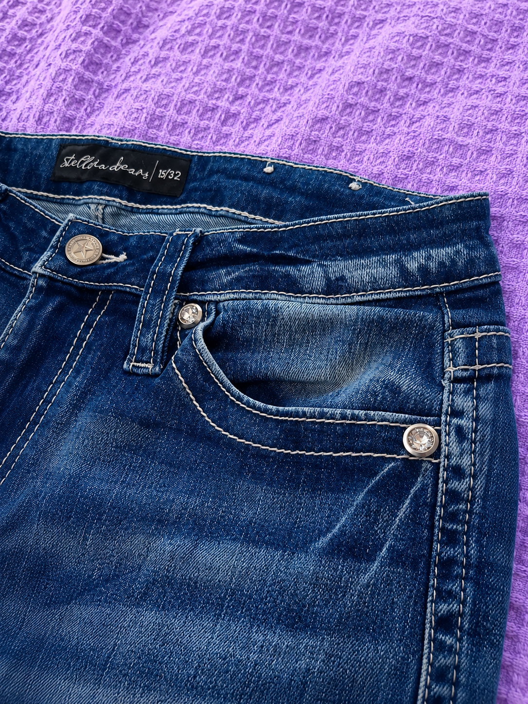 Jeans Bootcut Donna Stella in Dreams Denim Blu con Ricami Decorativi