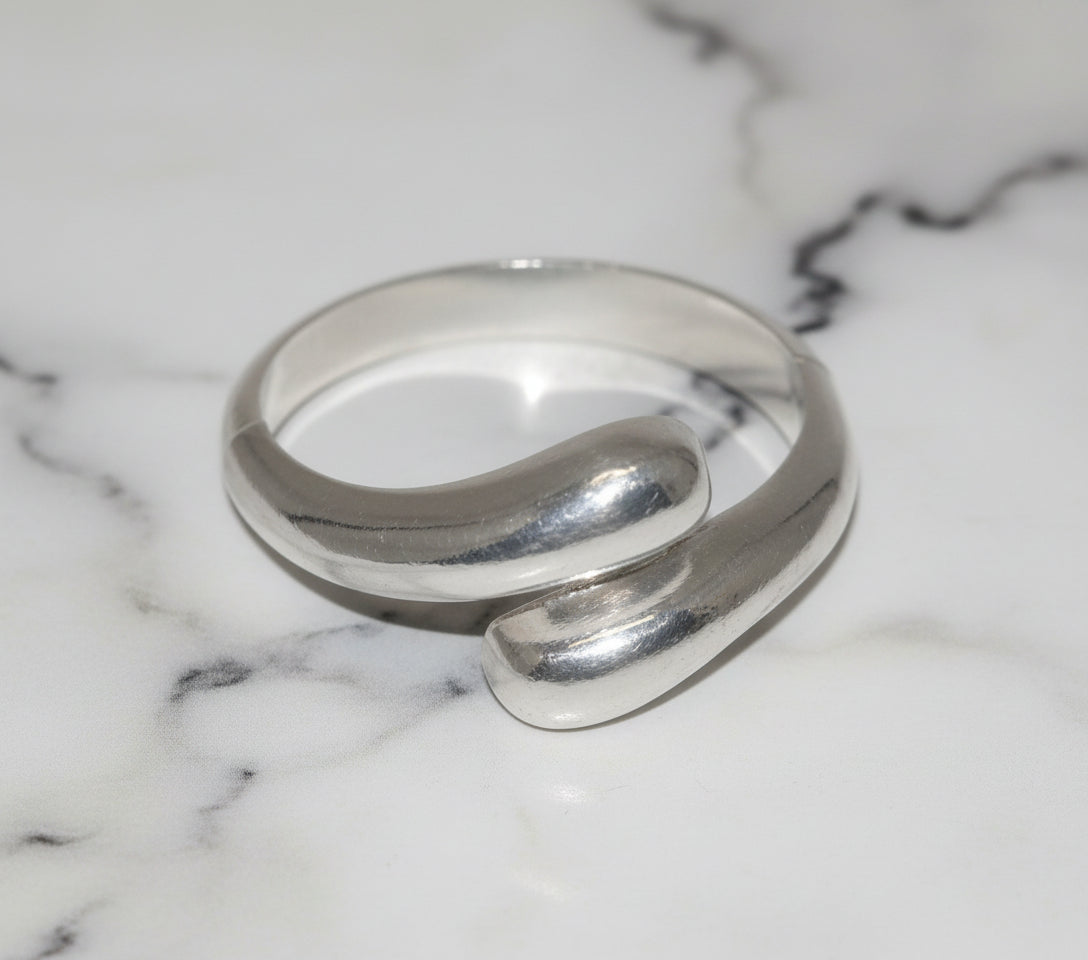 Anello in Argento Regolabile | Gioiello in Argento Elegante | Anello Unisex Argento Come Nuovo | Stile Minimal Moderno - GEDICO STORE