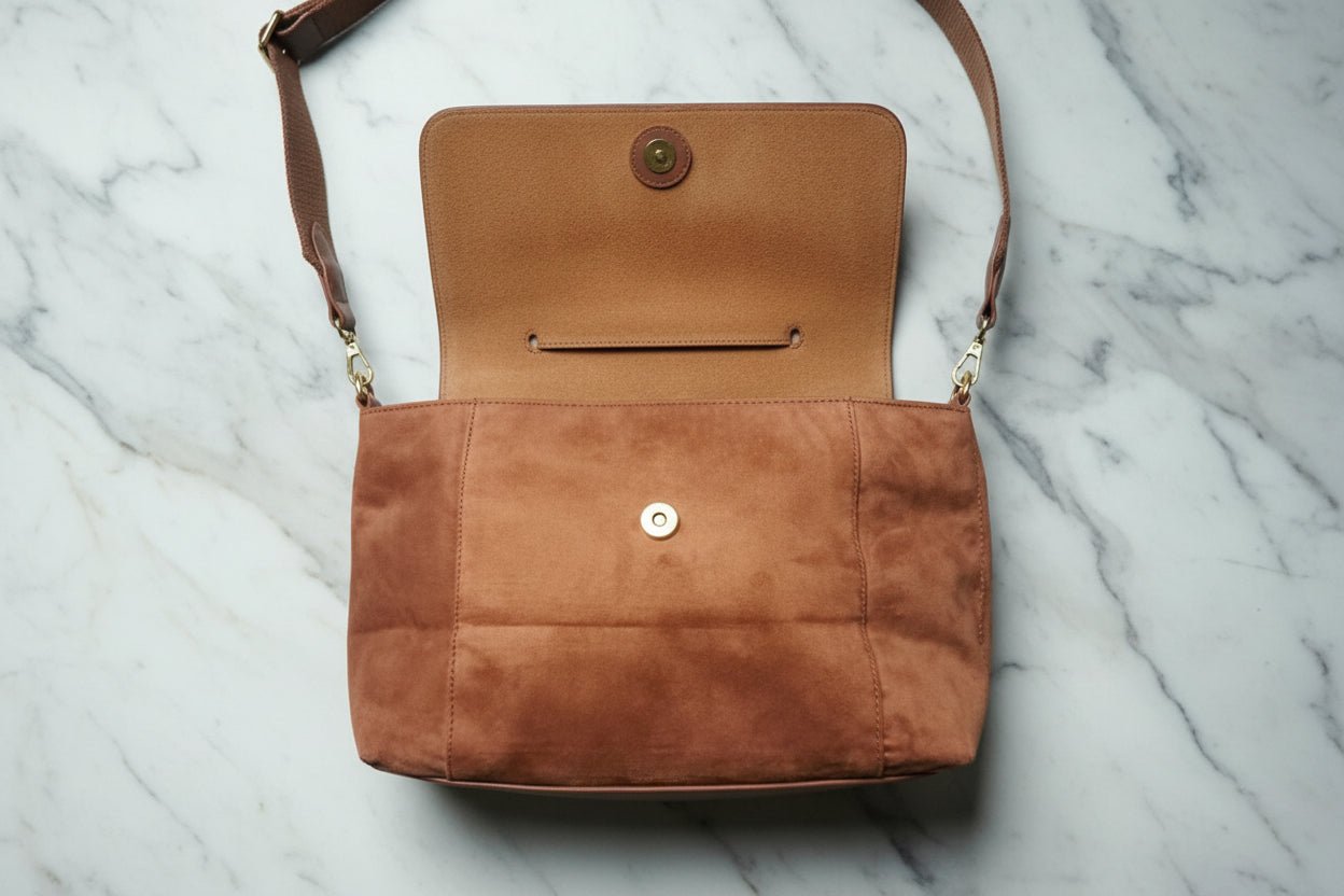 Borsa a tracolla marrone in suede – stile punk rock / vintage streetwear - GEDICO STORE