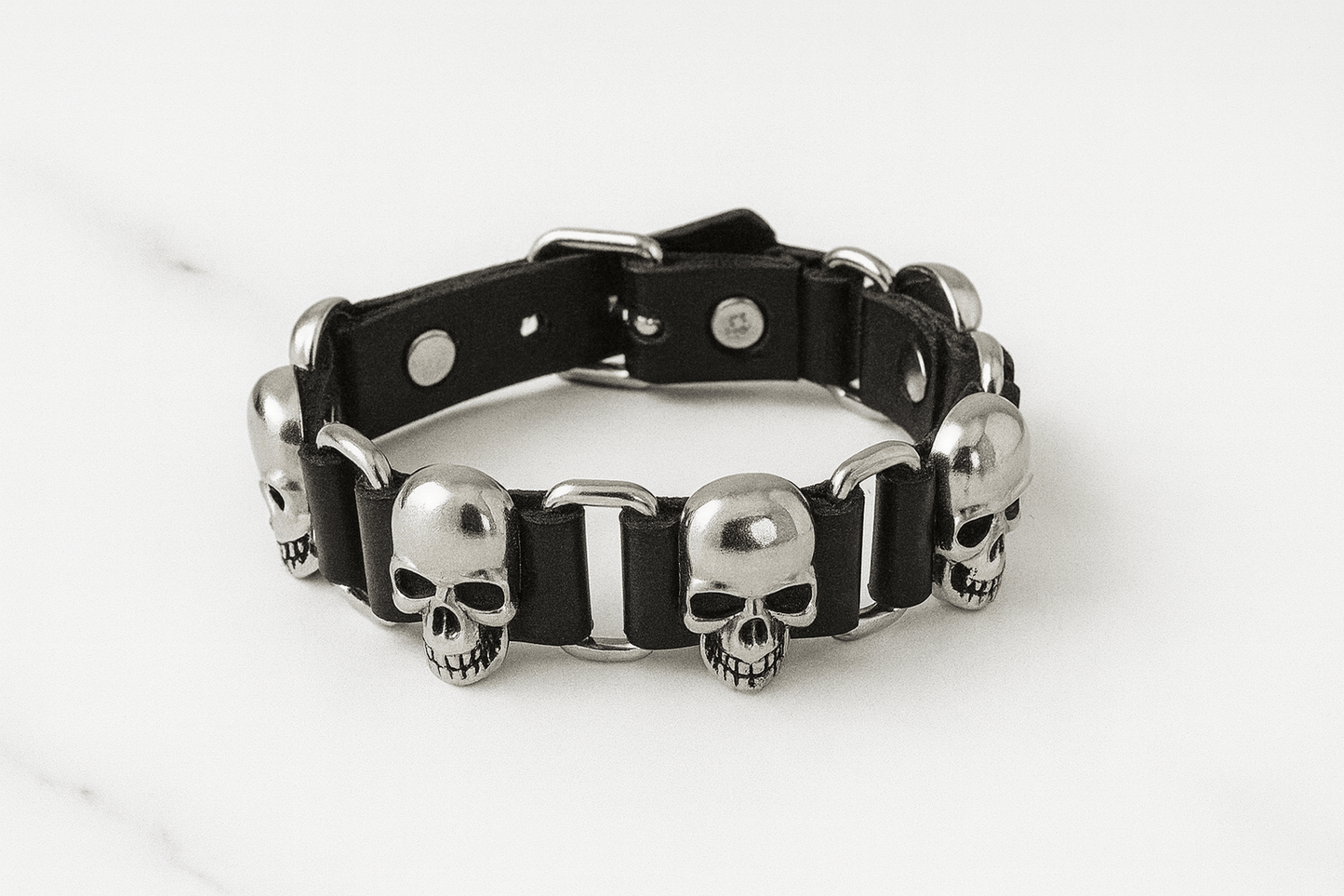 Bracciale Punk con Teschi – Skull Punk Bracelet Used Like New - GEDICO STORE