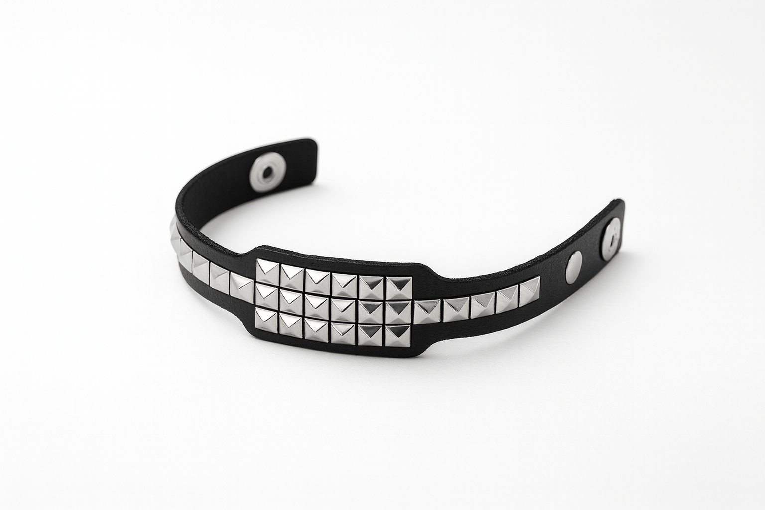 Bracciale Punk Rock con Borchie – Y2K Studded Bracelet in Similpelle | Accessorio Unisex Punk Goth Emo | Vintage Y2K - GEDICO STORE