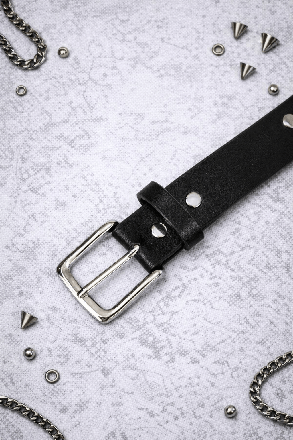 Cintura Punk Nera con Borchie Argento – Regolabile, Stile Grunge / Y2K / Alternative - GEDICO STORE