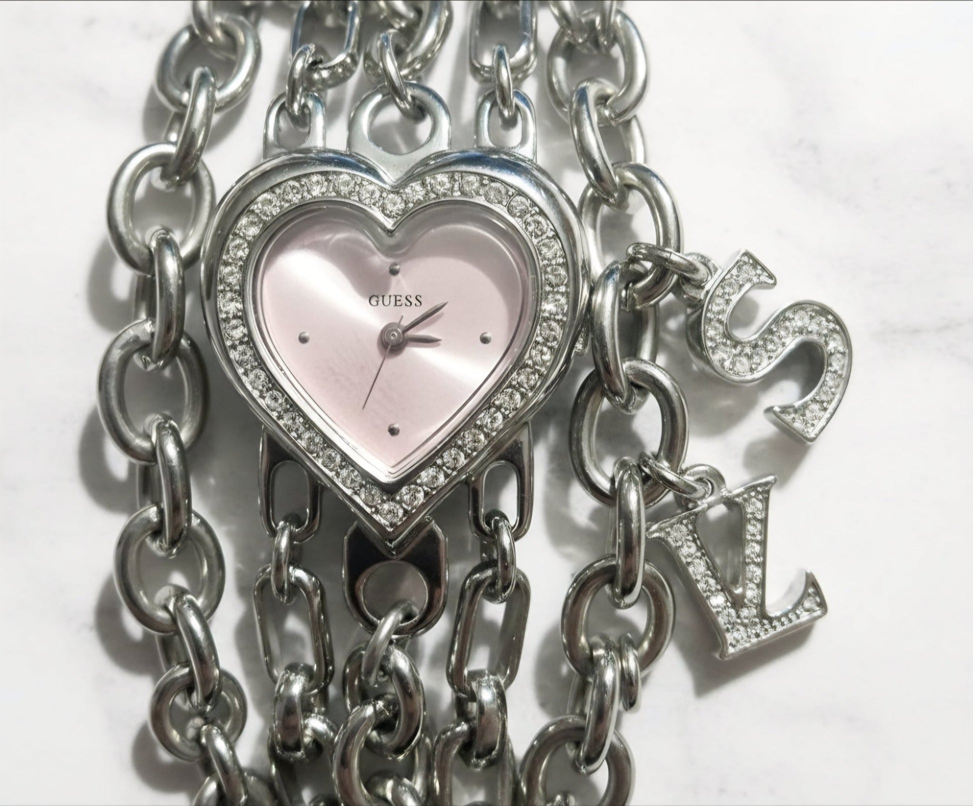 Orologio Guess vintage donna | Catena con ciondolo cuore cristallo Y2K - GEDICO STORE