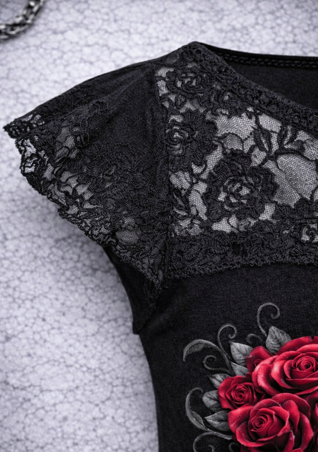 Top Gothic Spiral® Donna – Cuore di Rose Rosse & Pizzo Nero | Dark Alternative – Nuovo