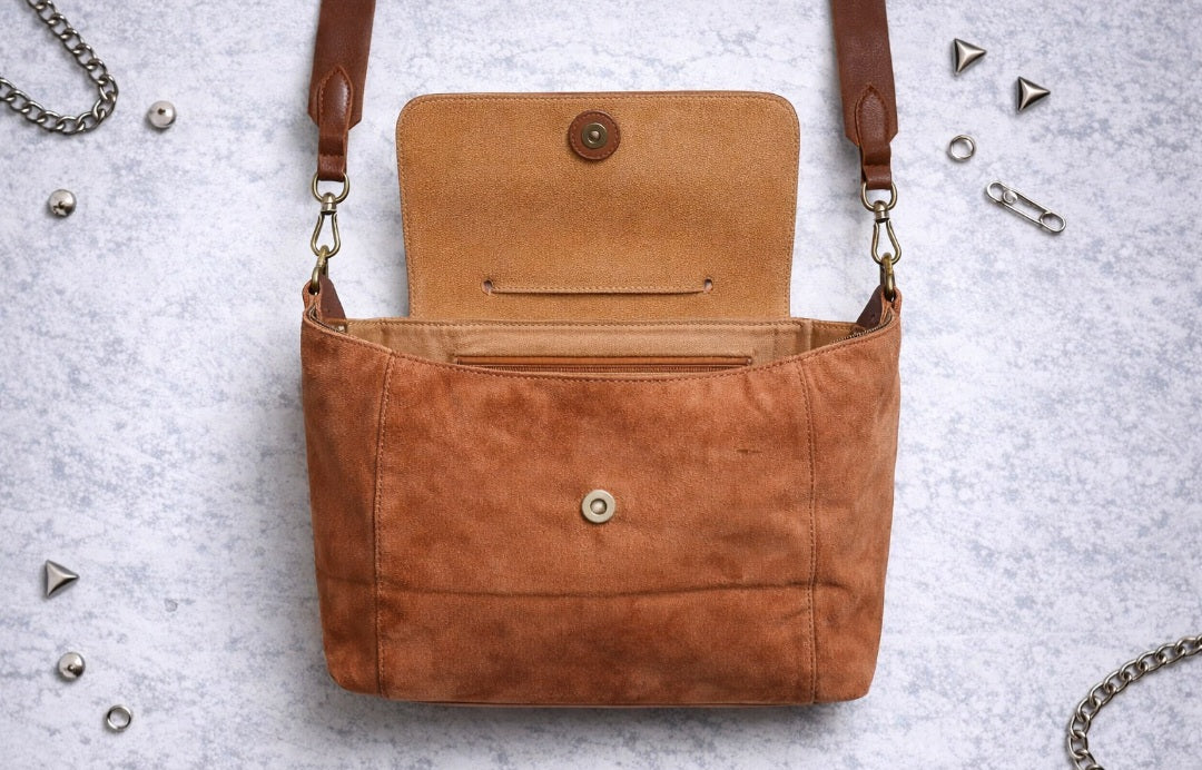 Borsa Tracolla Marrone Suede Vintage – Indie Boho Streetwear
