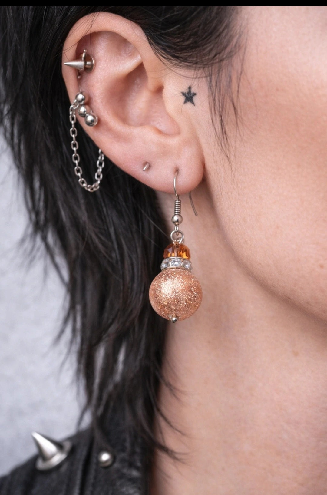 Orecchini Donna a Sfera con Strass – Eleganti, Moderni e Luminosi
