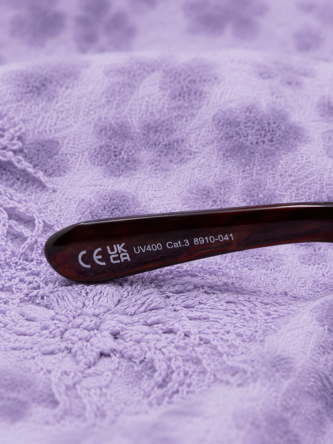 Occhiali da Sole Ovali Bordeaux Y2K Donna – Montatura Traslucida e Lenti Tinta Rosso Vintage
