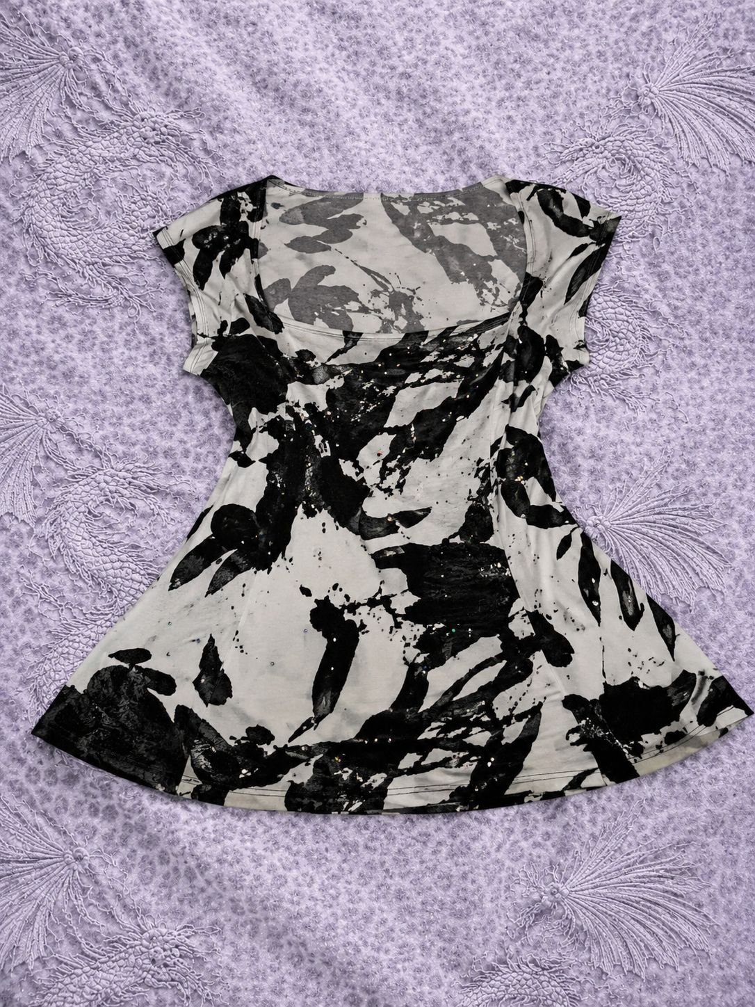 Top Donna Y2K Nero Bianco con Paillettes e Scollo Ampio – Taglia M