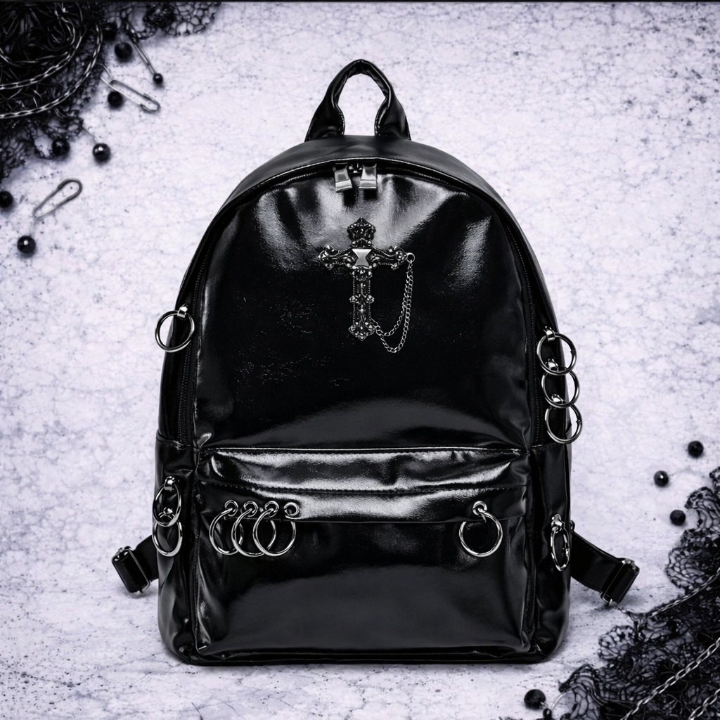 Zaino Gothic Nero Lucido con Croce e Anelli Metallici | Punk Alternative