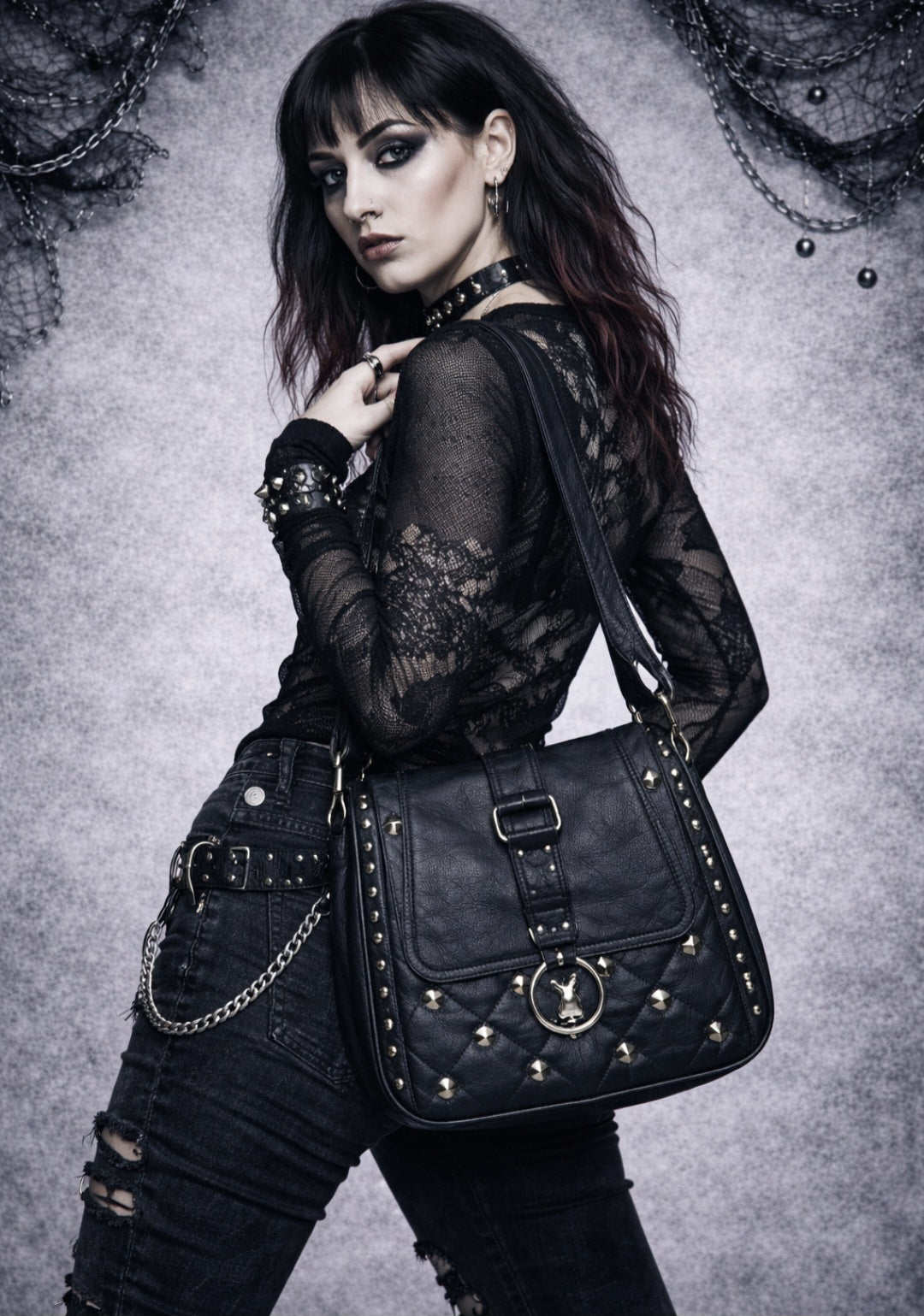 Borsa Playboy Gothic Nera con Borchie e Charm – Tracolla Punk Dark in Ecopelle