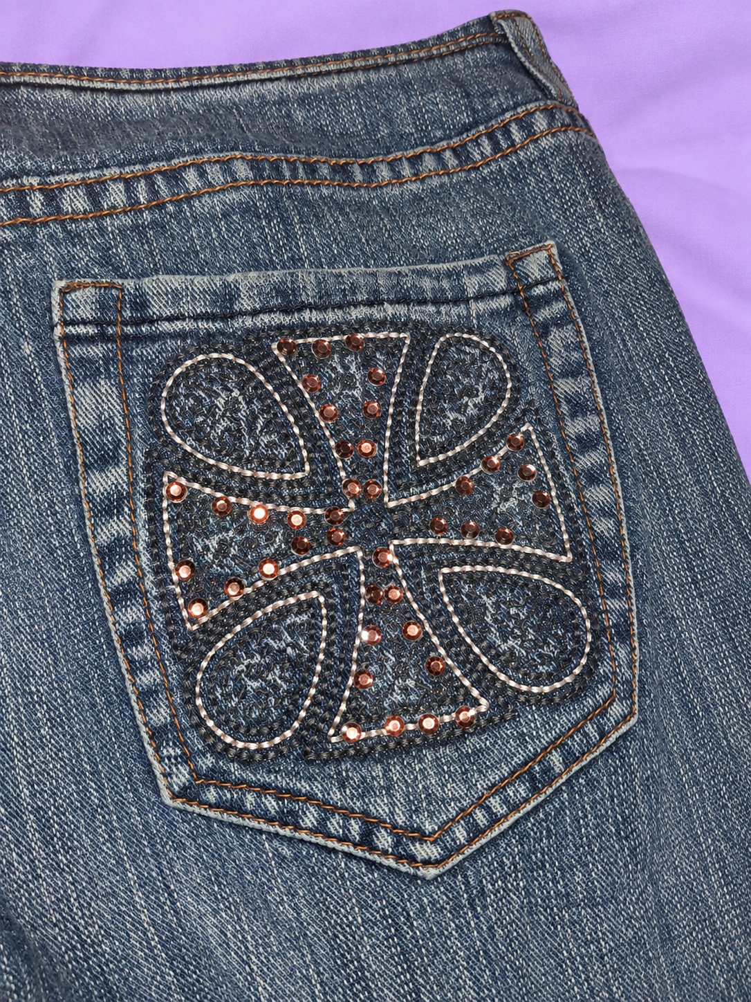 Chico’s Platinum Flare Jeans with Rhinestone Embroidery – Size 00 Tall