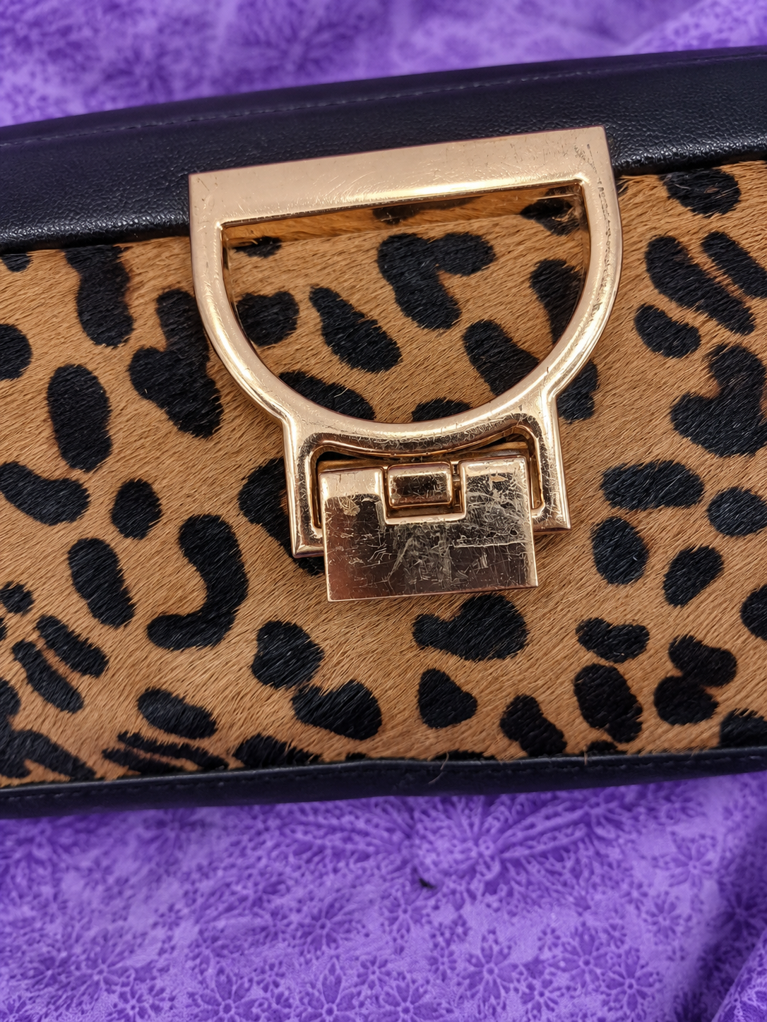 Borsa Moda Luxe Leopardata a Mano e Tracolla Animalier Nera