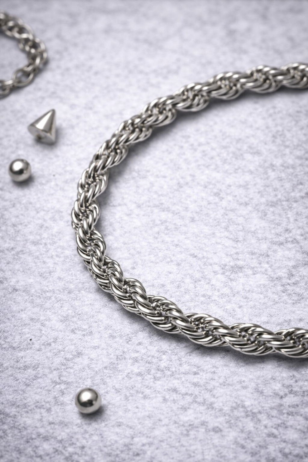 Bracciale Unisex in Acciaio a Maglia Intrecciata – Stile Y2K