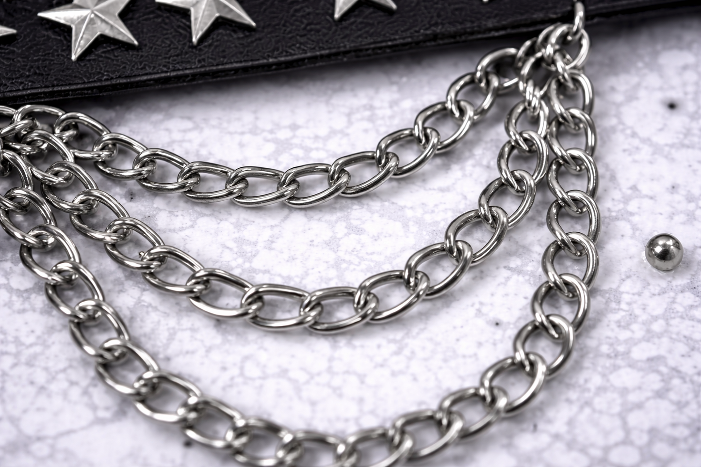 Bracciale Punk Rock con Stelle e Catena – Pelle Nera Unisex