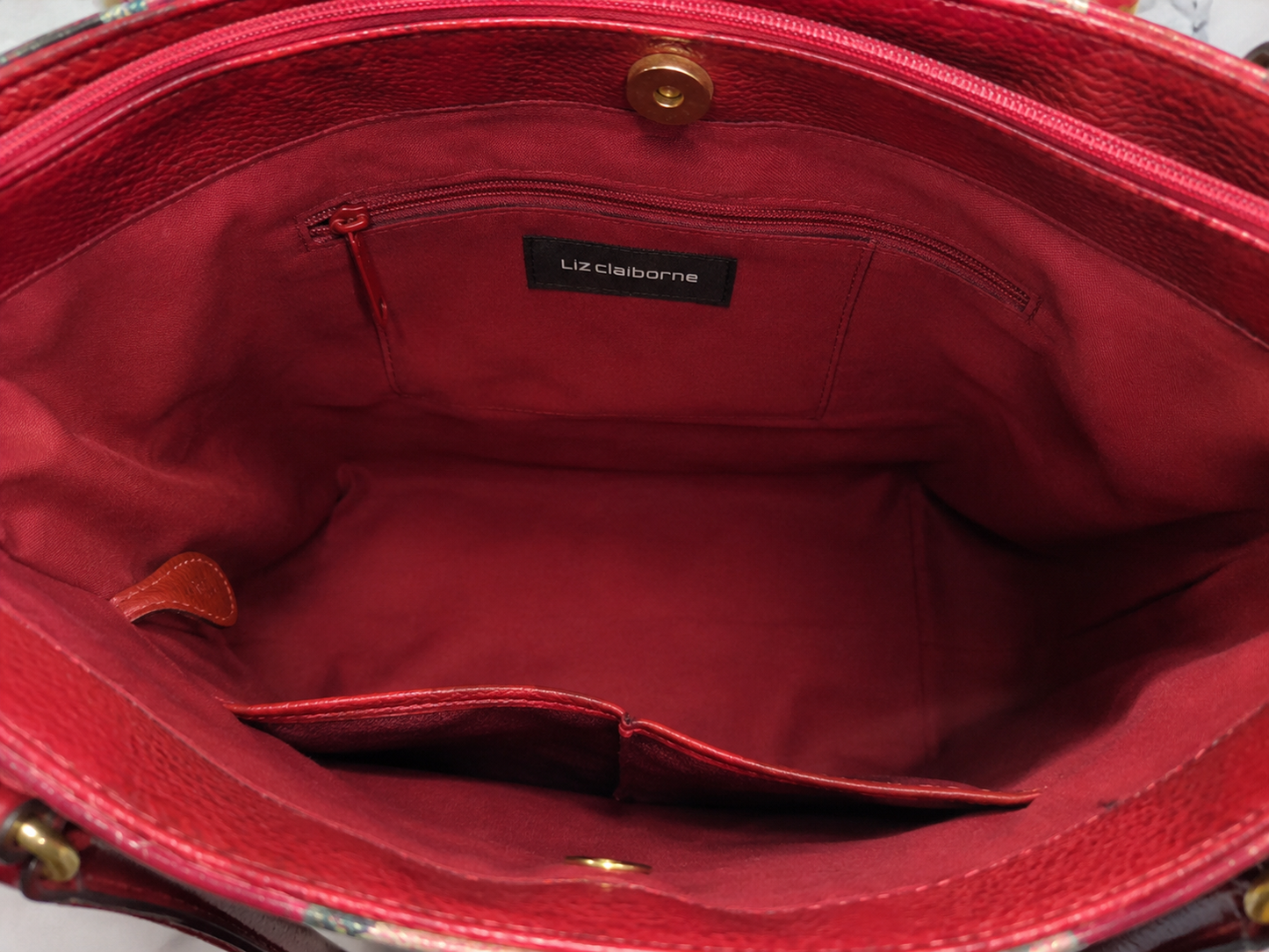 Liz Claiborne Borsa Shopper Y2K Patchwork Bordeaux con Charm Dorato