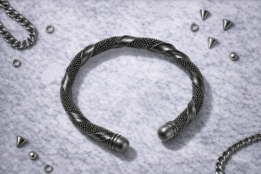 Bracciale Polsino in Acciaio a Rete Ritorta – Design Moderno