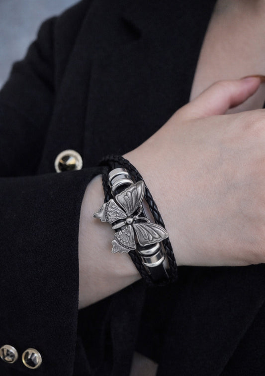 Bracciale Gothic Punk con Farfalla – Polso Donna Nero