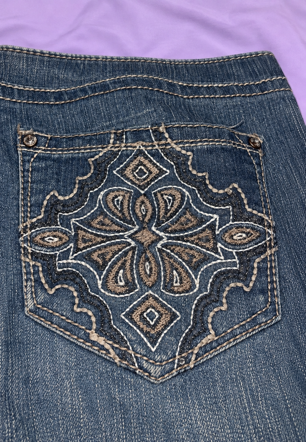 Faded Glory Embroidered Flare Jeans – Size 10