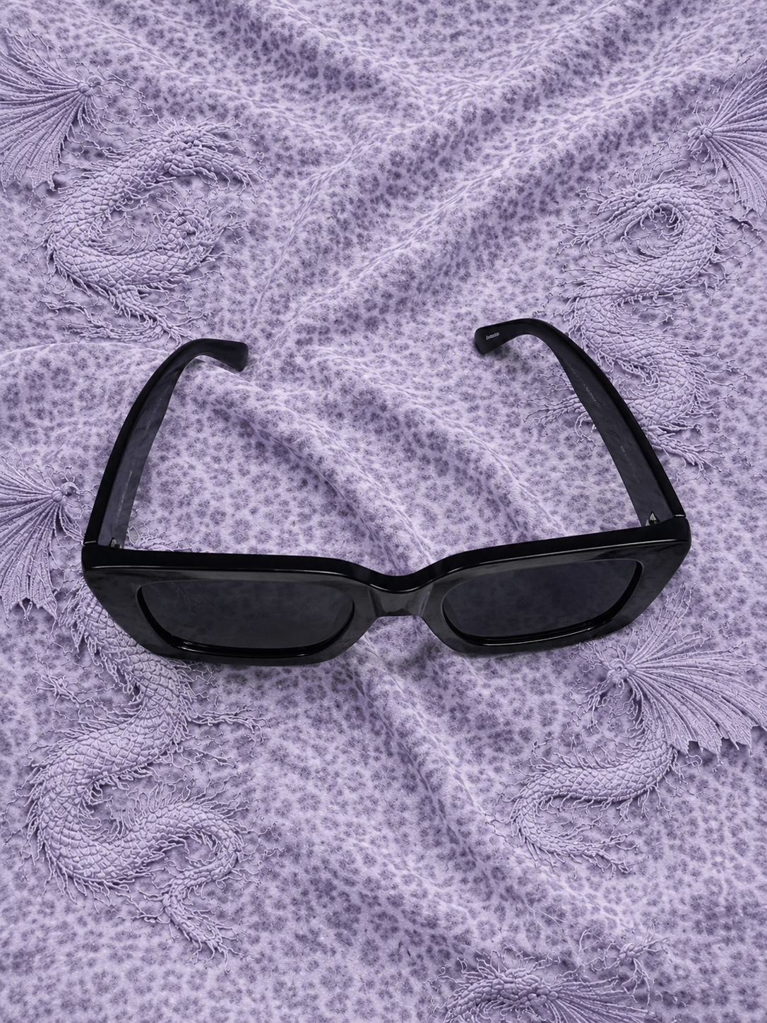 TITOLO

Occhiali da Sole Rettangolari Neri UV400 Y2K Unisex Nuovi con Cartellino