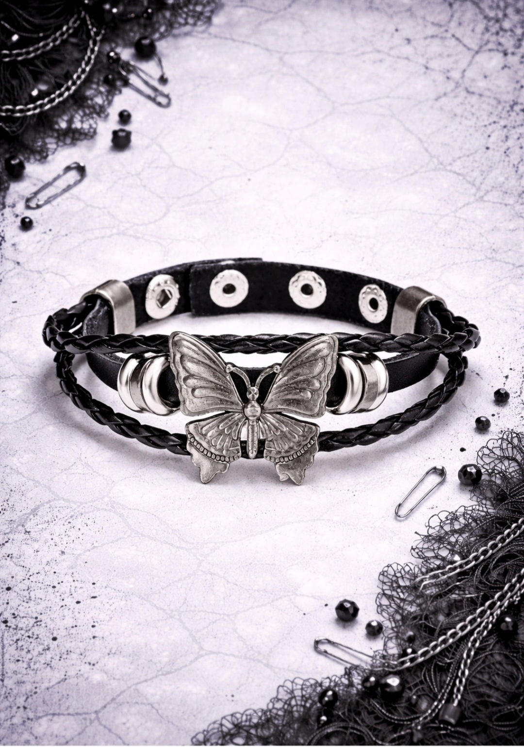 Bracciale Gothic Punk con Farfalla – Polso Donna Nero