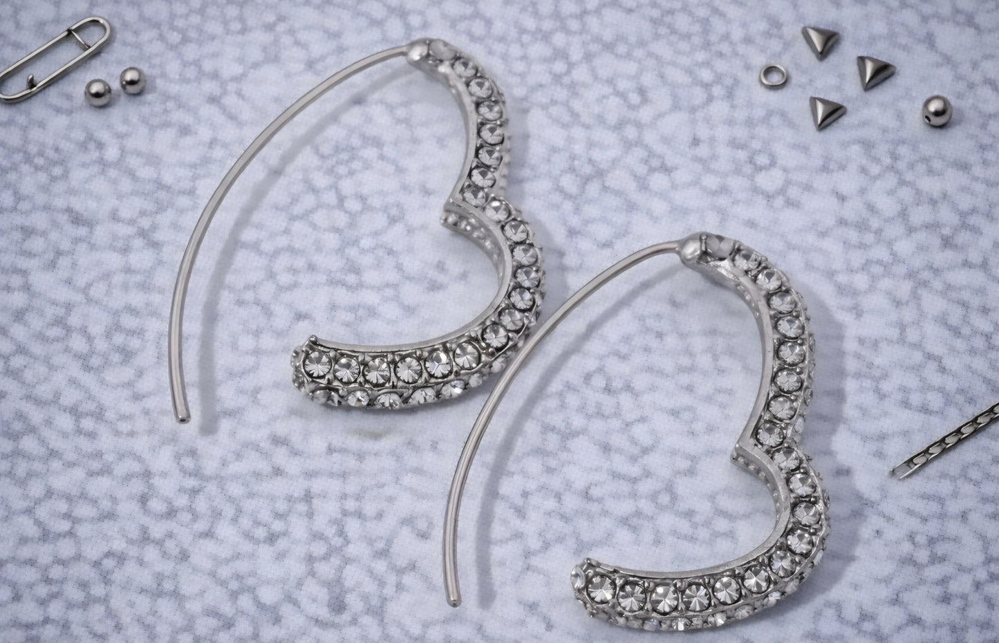 Orecchini a Cerchio a Cuore Donna – Argento Tono con Zirconi Eleganti