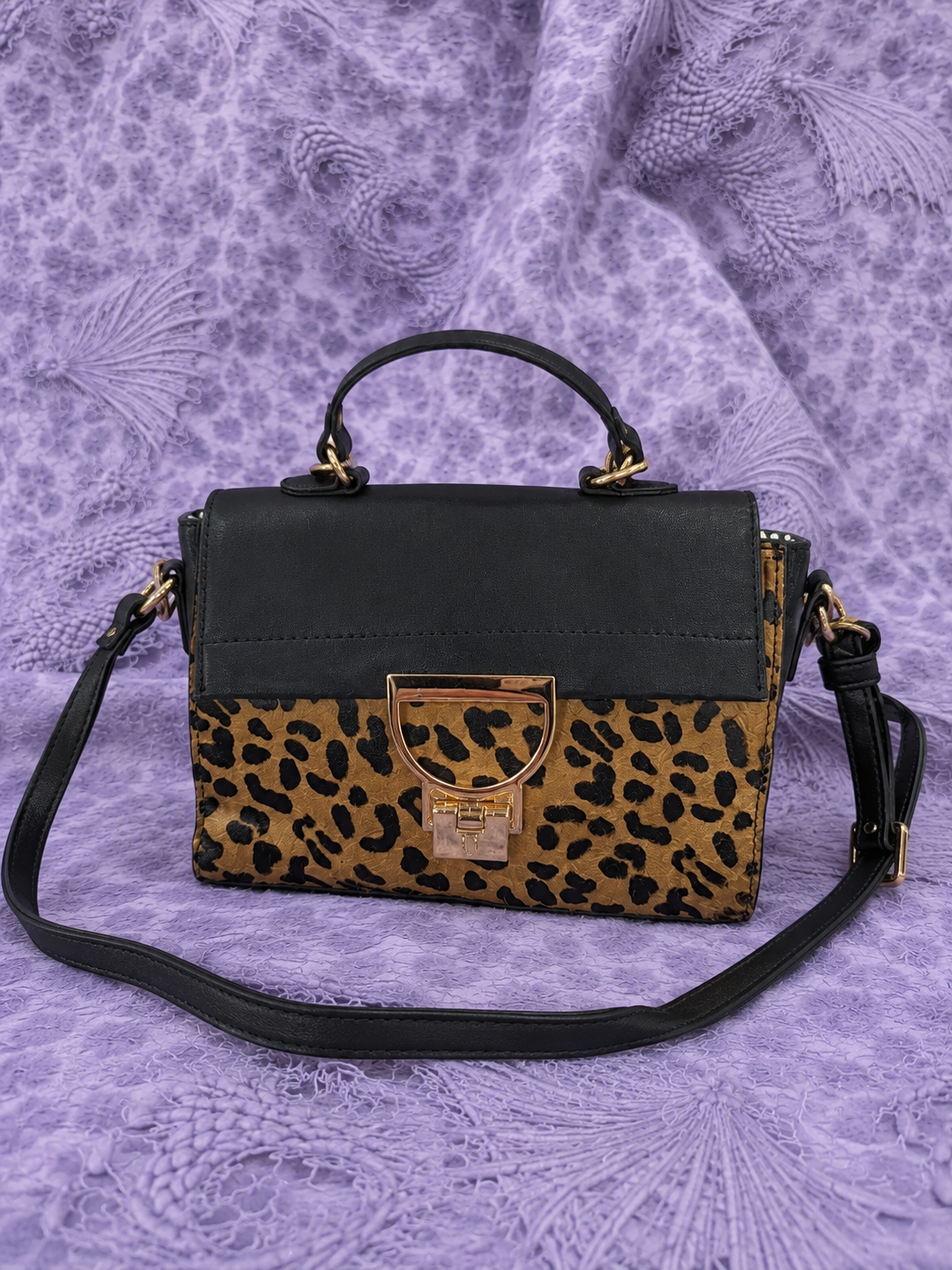 Borsa Moda Luxe Leopardata a Mano e Tracolla Animalier Nera