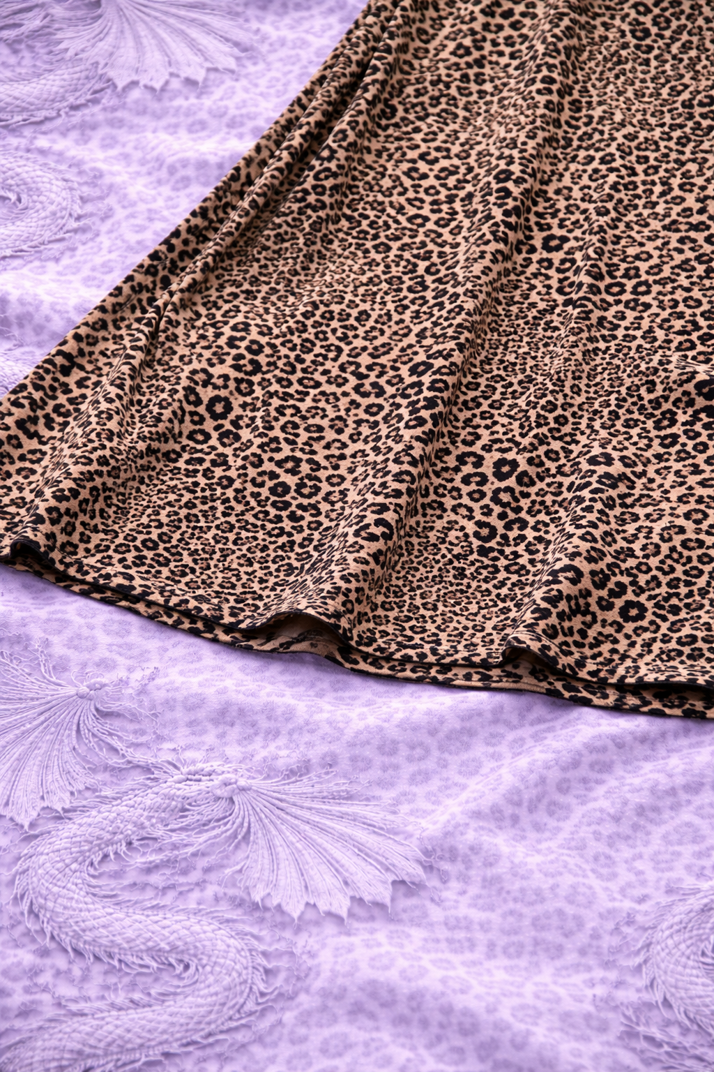Vestito Leopardato Y2K con Coppe in Pizzo Nero – Mini Dress Sexy Animalier