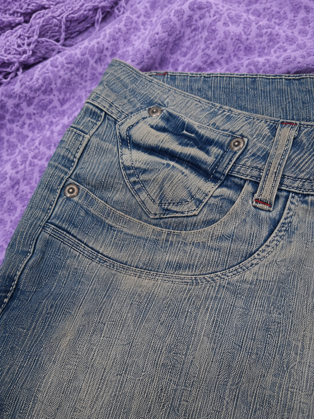 Shorts jeans Choklate donna ricamati lavaggio chiaro Y2K – IT 44 EU 40