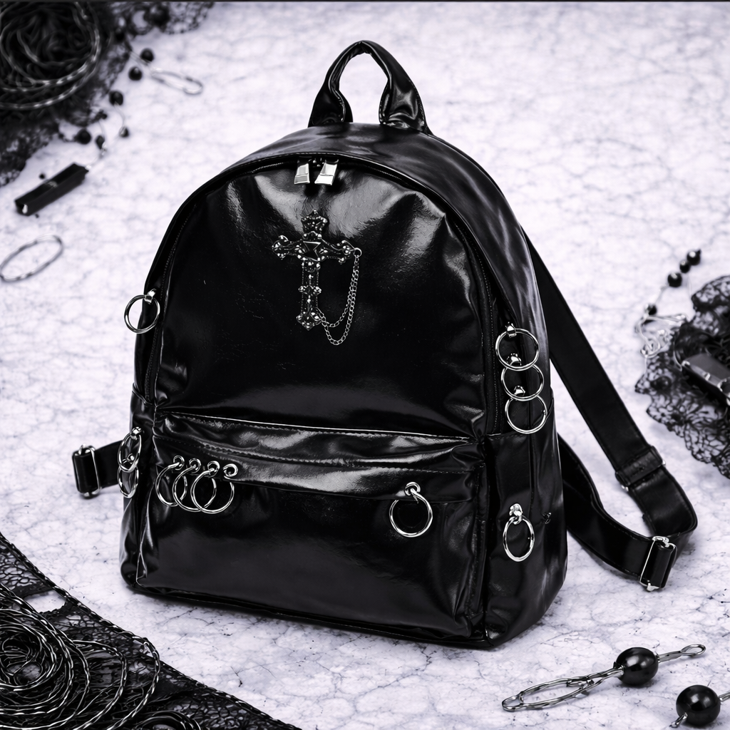 Zaino Gothic Nero Lucido con Croce e Anelli Metallici | Punk Alternative