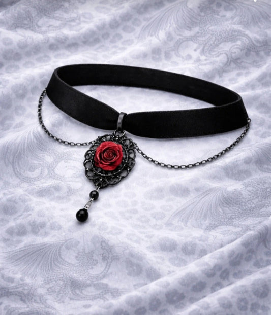 Choker Goth Nero con Rosa Rossa – Gothic Rose Necklace Dark Romantic Y2K