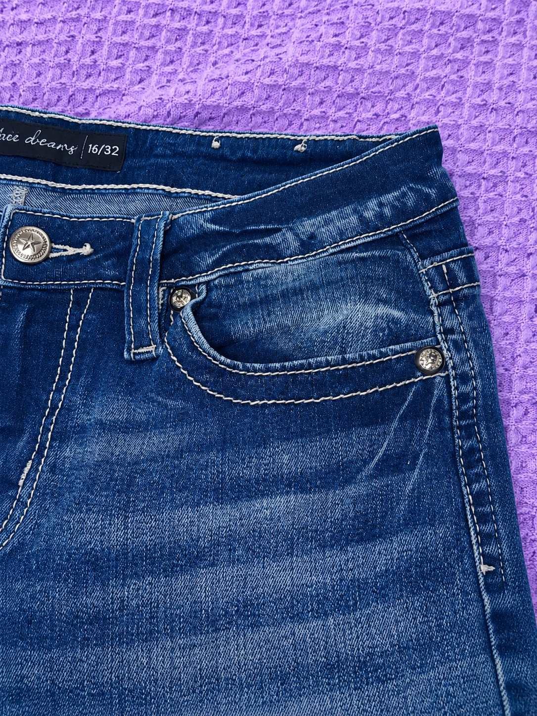 Jeans Bootcut Donna Stella in Dreams Denim Blu con Ricami Decorativi